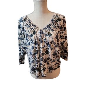 Lucky Brand Blue/White Floral Pintuck V-Neck 3/4 Sleeve Size Small